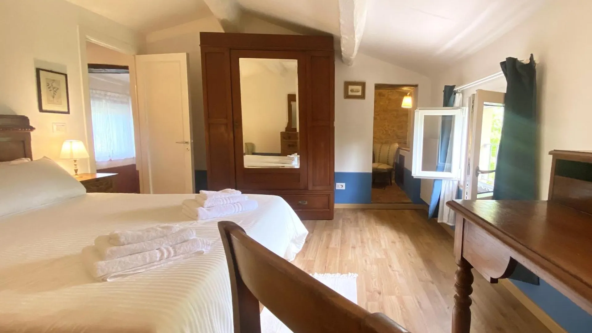 La Tonnaia Apartment Lari